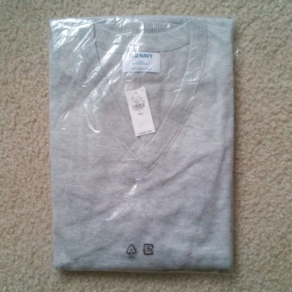 Light Weight V-Neck Long Sleeve Sweater:  Light Grey.  Unisex.  New!